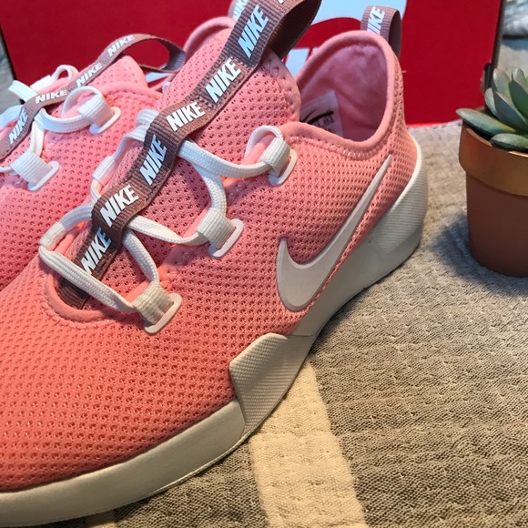 💕Nike Ashin Modern💕 - Picture 3 of 3